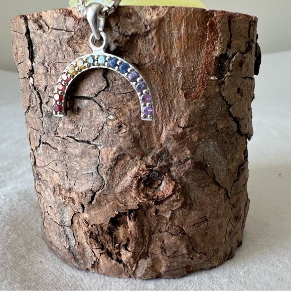 Rainbow sapphire pendant - Picture 3 of 9